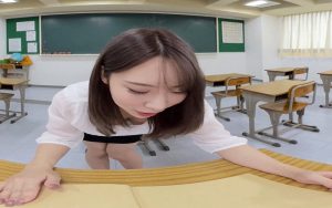 【VR】学園青春VR 一度はやってみたかった!先生の服の中にもぐり込んでもふもふ 由良まりの